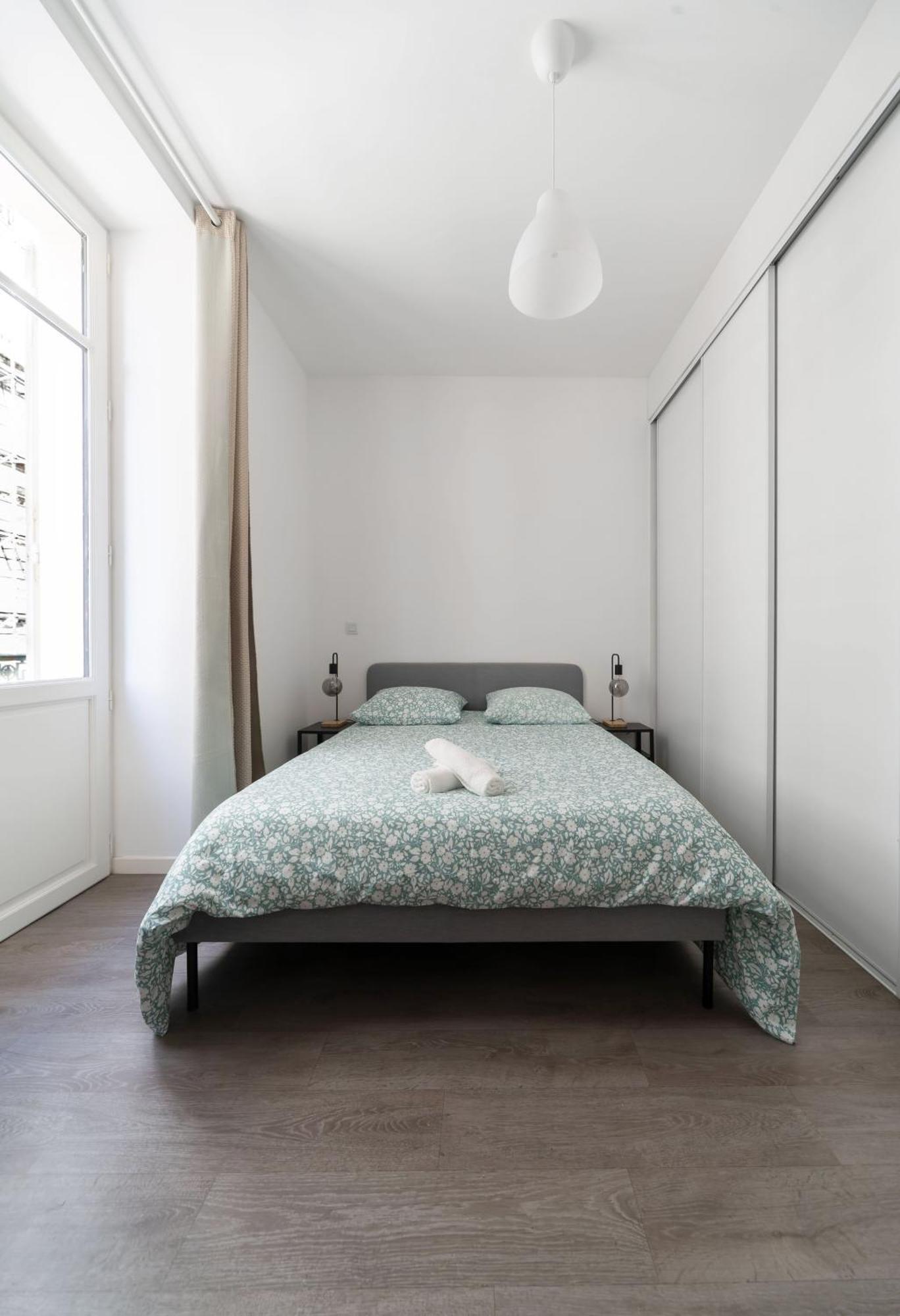 Le Brit - Grand Appartement Design, 3 Chambres, Centre Ville 비시 외부 사진