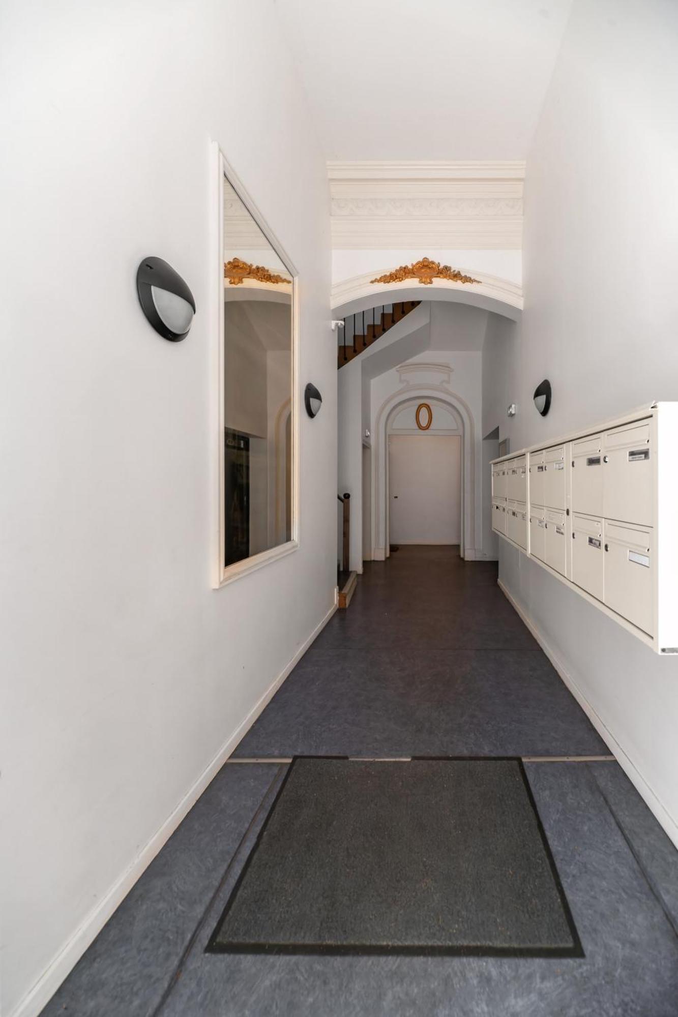 Le Brit - Grand Appartement Design, 3 Chambres, Centre Ville 비시 외부 사진