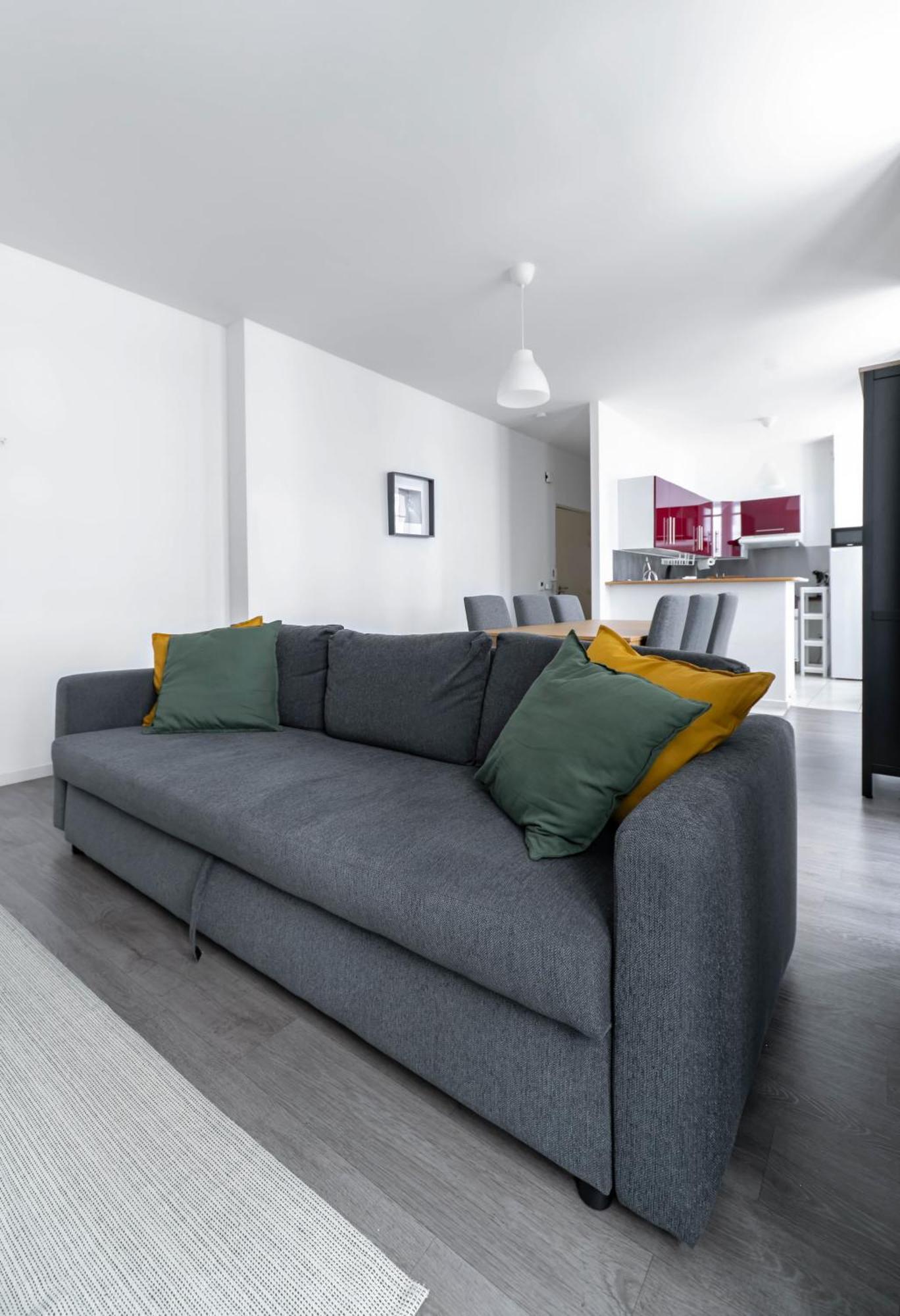 Le Brit - Grand Appartement Design, 3 Chambres, Centre Ville 비시 외부 사진