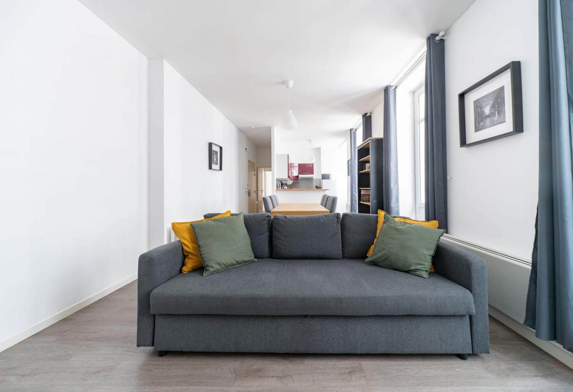 Le Brit - Grand Appartement Design, 3 Chambres, Centre Ville 비시 외부 사진