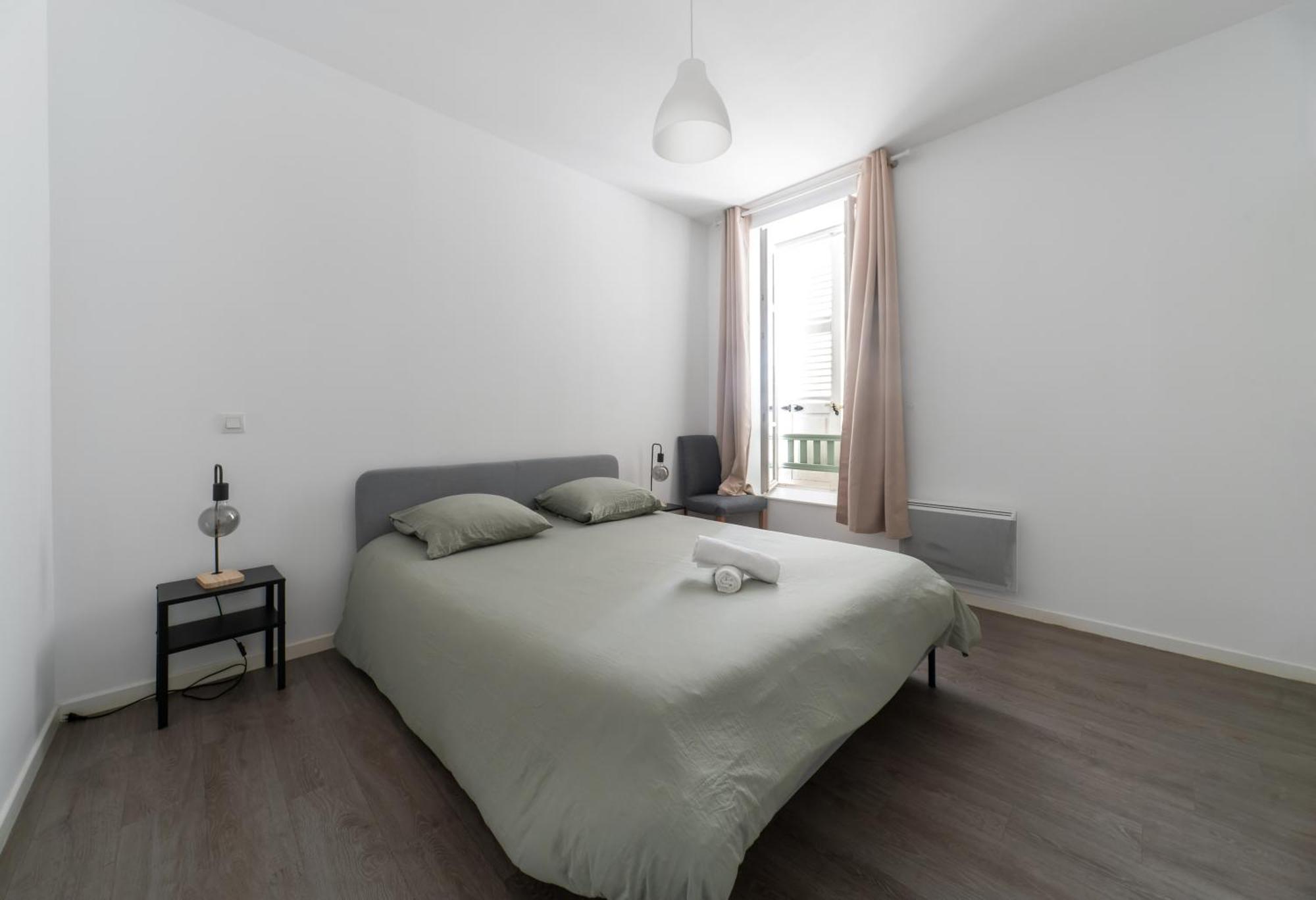 Le Brit - Grand Appartement Design, 3 Chambres, Centre Ville 비시 외부 사진